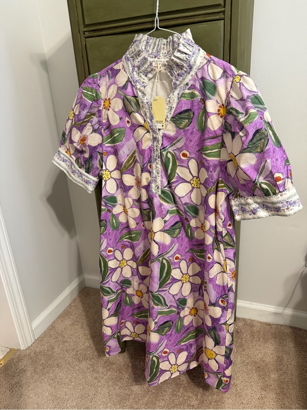 Floral  Purple Puff-Sleeve Dress with Ruffle Collar NWT
